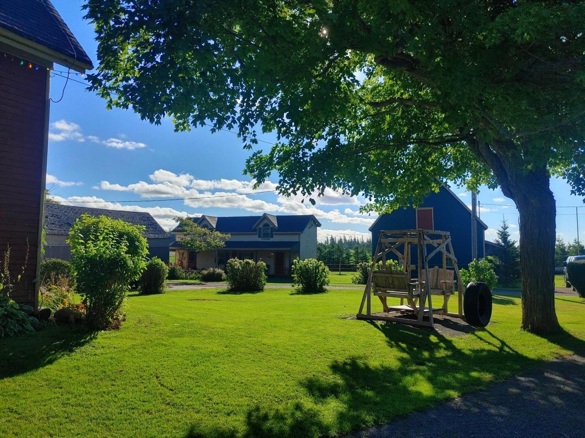 Bugaboo Cottages Summerside Exterior photo