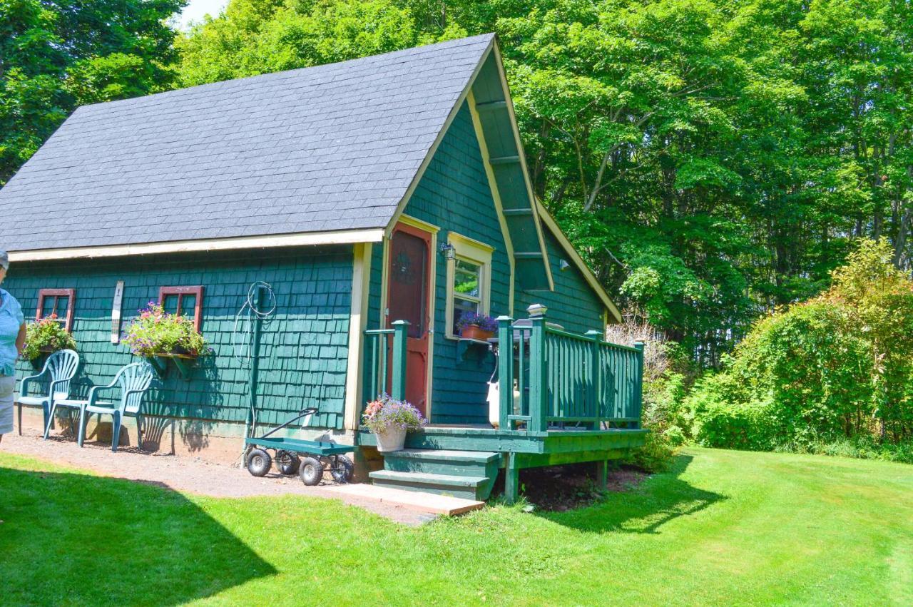 Bugaboo Cottages Summerside Exterior photo